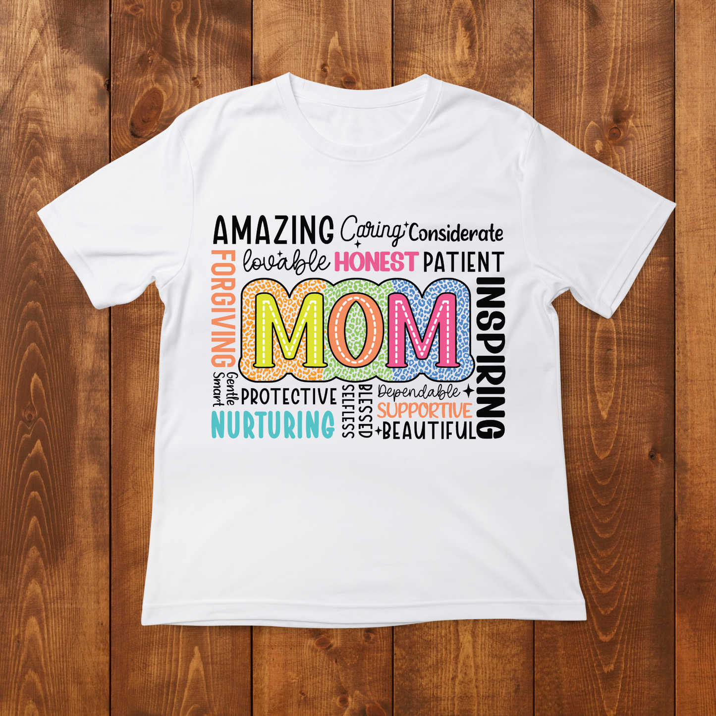 "MOM" T-Shirt