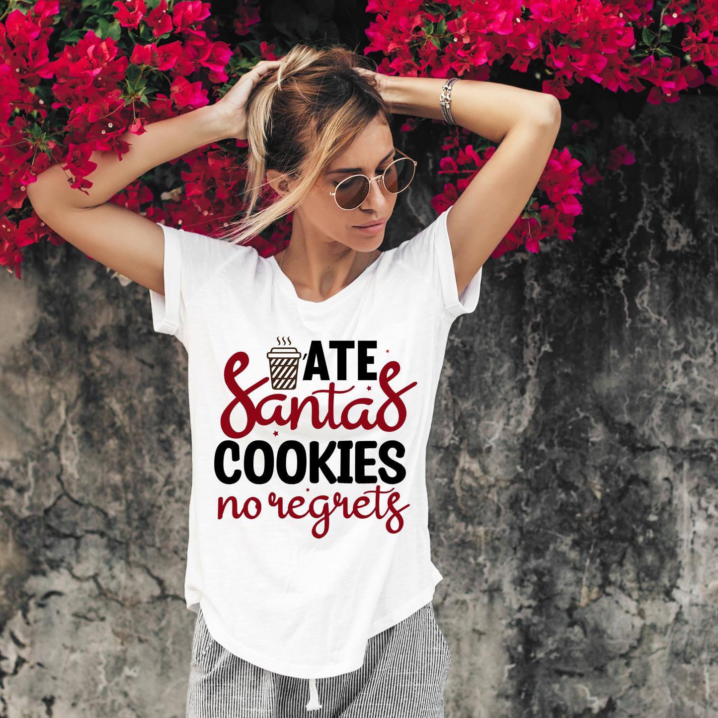 "ATE SANTAS COOKIES NO REGRETS" T-Shirt